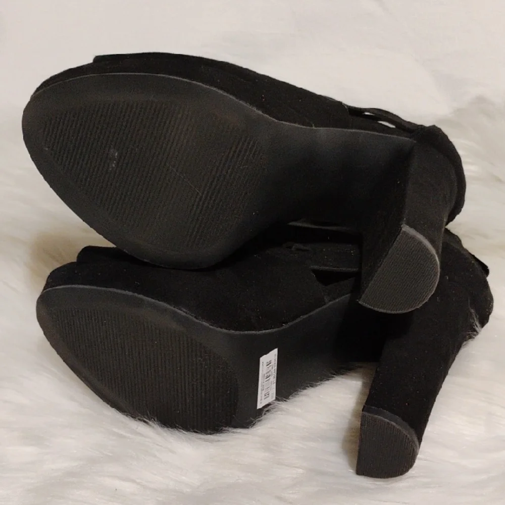 Torrid Black Cage Open Toe Chunky Heel Sandal Booties Worn 1X #46 - Picture 8 of 9